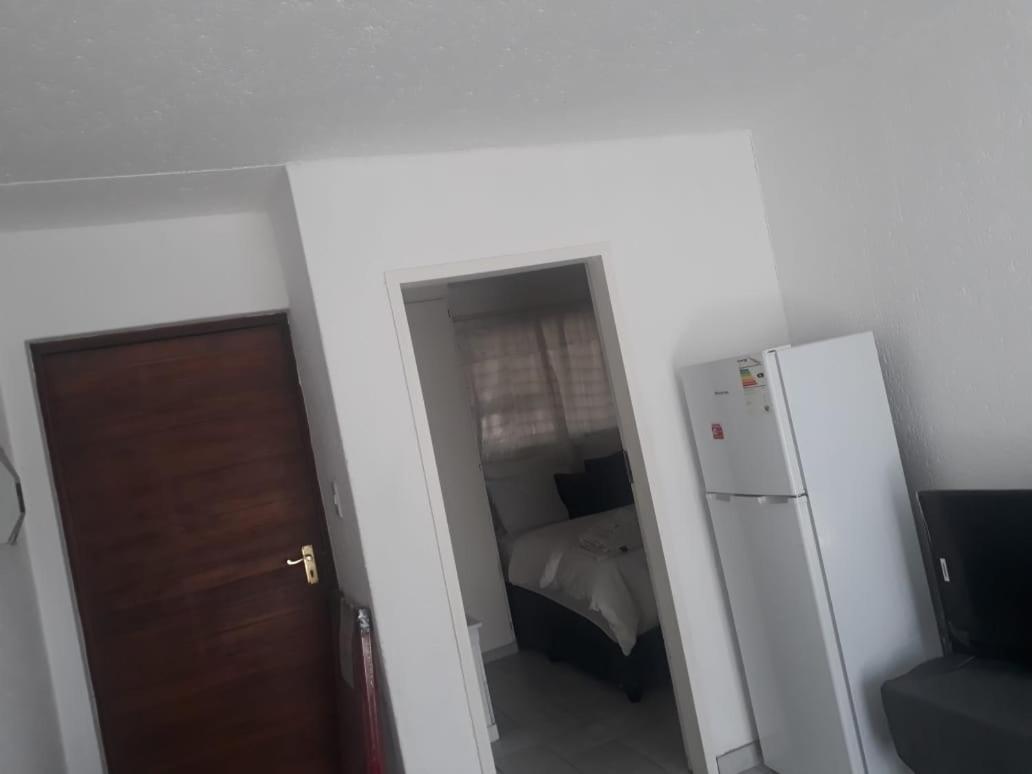 5Minutes Walk To Sandton Square Gautrain Johannesburg Exterior foto